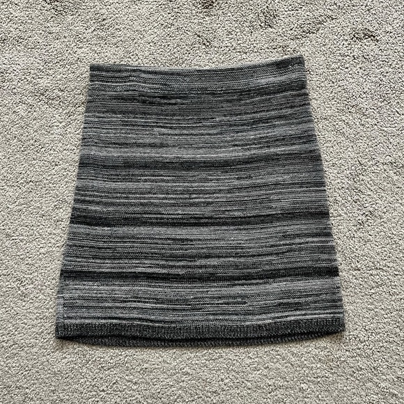 LOFT Dresses & Skirts - Women’s Skirt